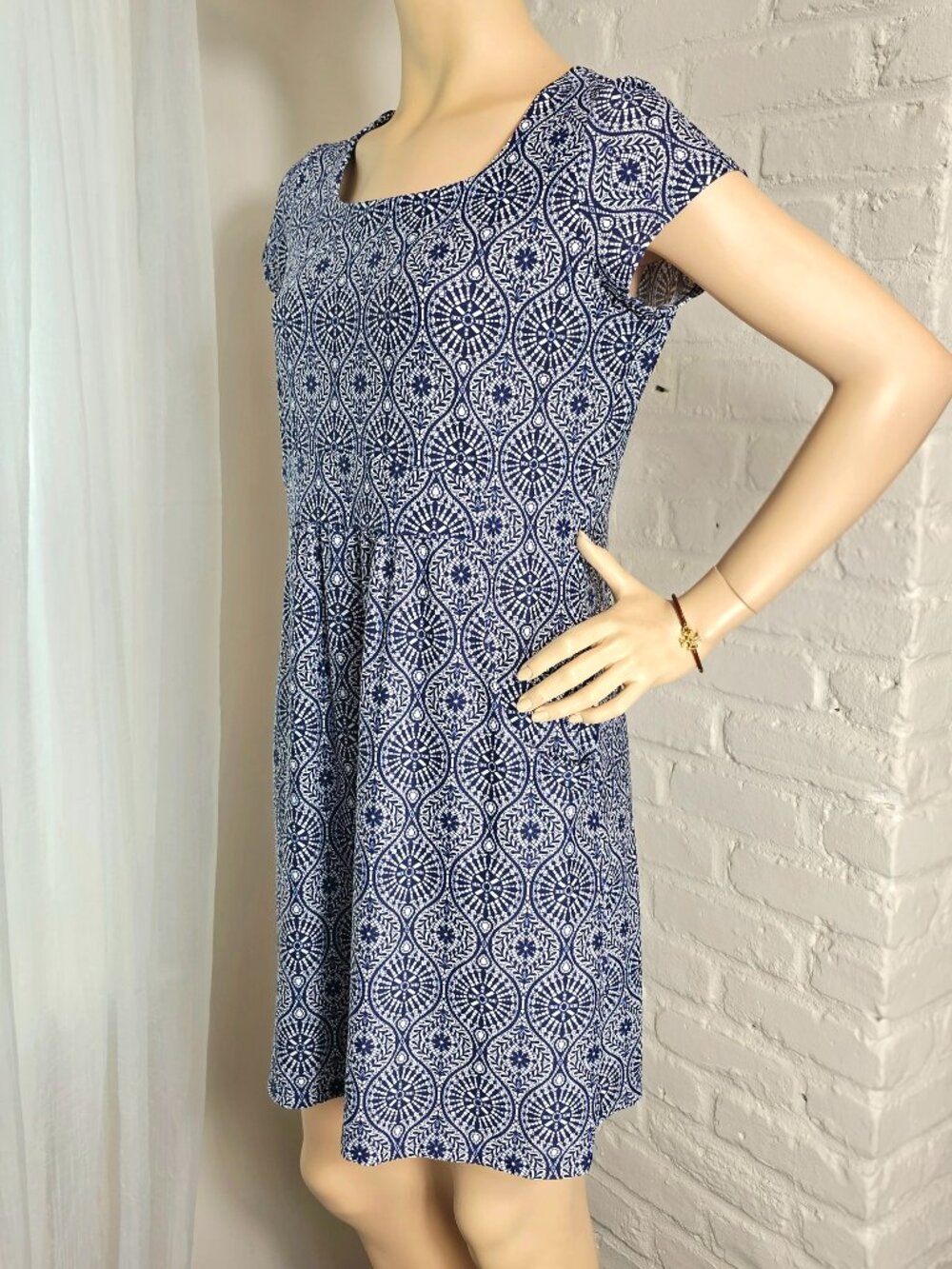 Jude Connally Cap Sleeve Shift Dress Blue White Medallion Print Pockets L